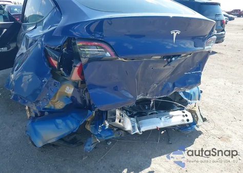 2021 Tesla Model Y Long Range Dual Motor All-Wheel Drive z USA, uszkodzony, nr VIN 5YJYGDEEXMF233160